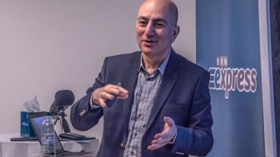 İktisatçı Mahfi Eğilmez, kaleme aldığı son yazısında sosyal medya paylaşımlarının