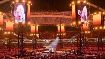 Amerikalı heavy metal grubu Metallica’nın ülkemizdeki yüksek maliyetlerden dolayı İstanbul’u