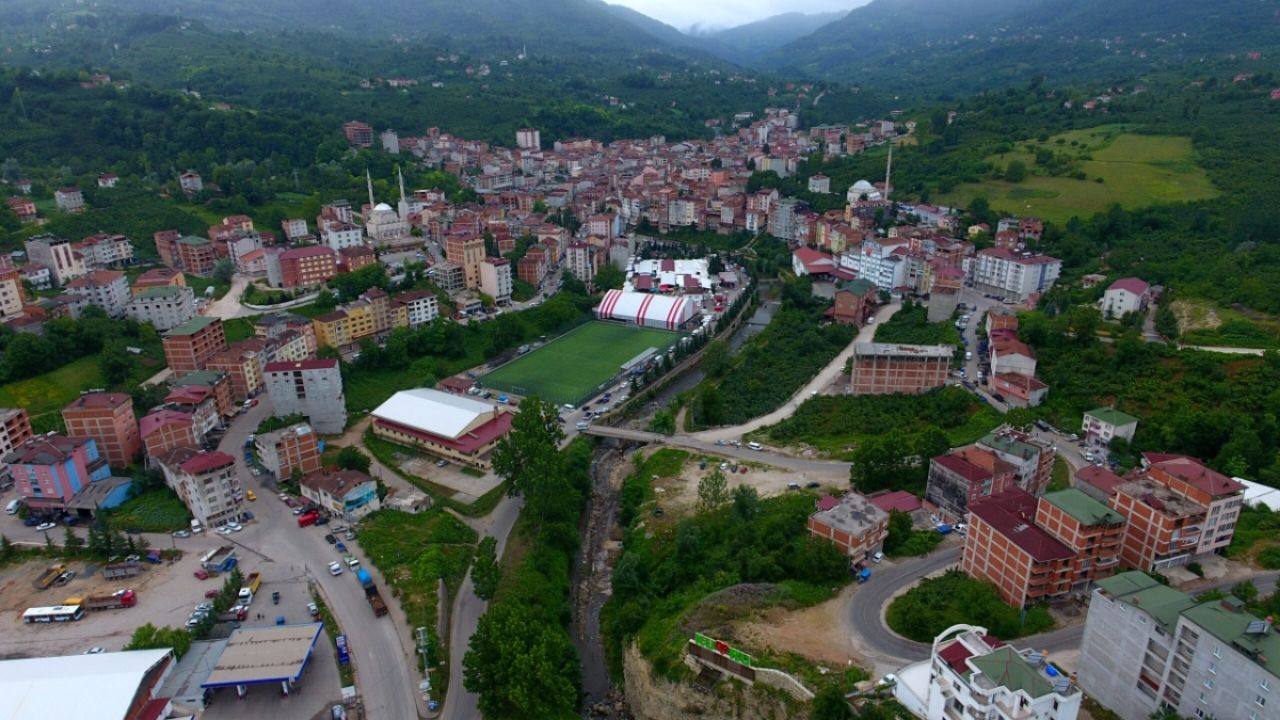 Kumru Belediyesi’nden ilginç teşvik paketi: 10 çocuk yapana sıfır araç