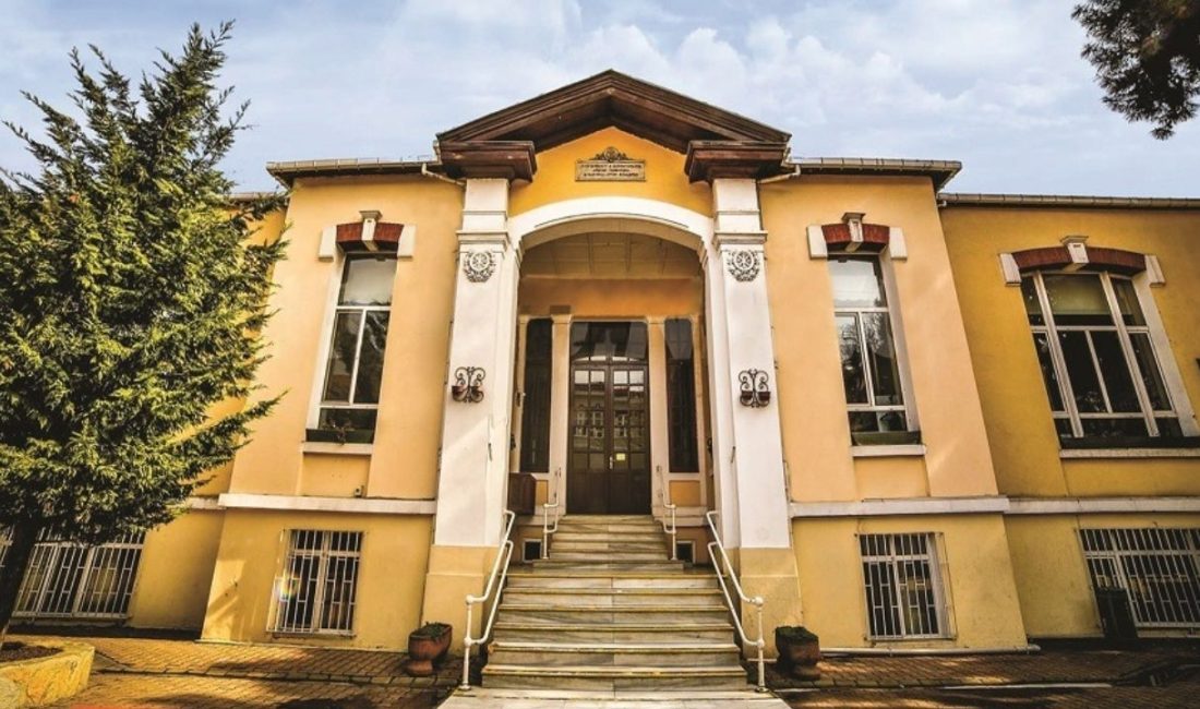 İstanbul Topkapı Üniversitesi, yönetim yapısında önemli bir değişikliğe giderek yeni
