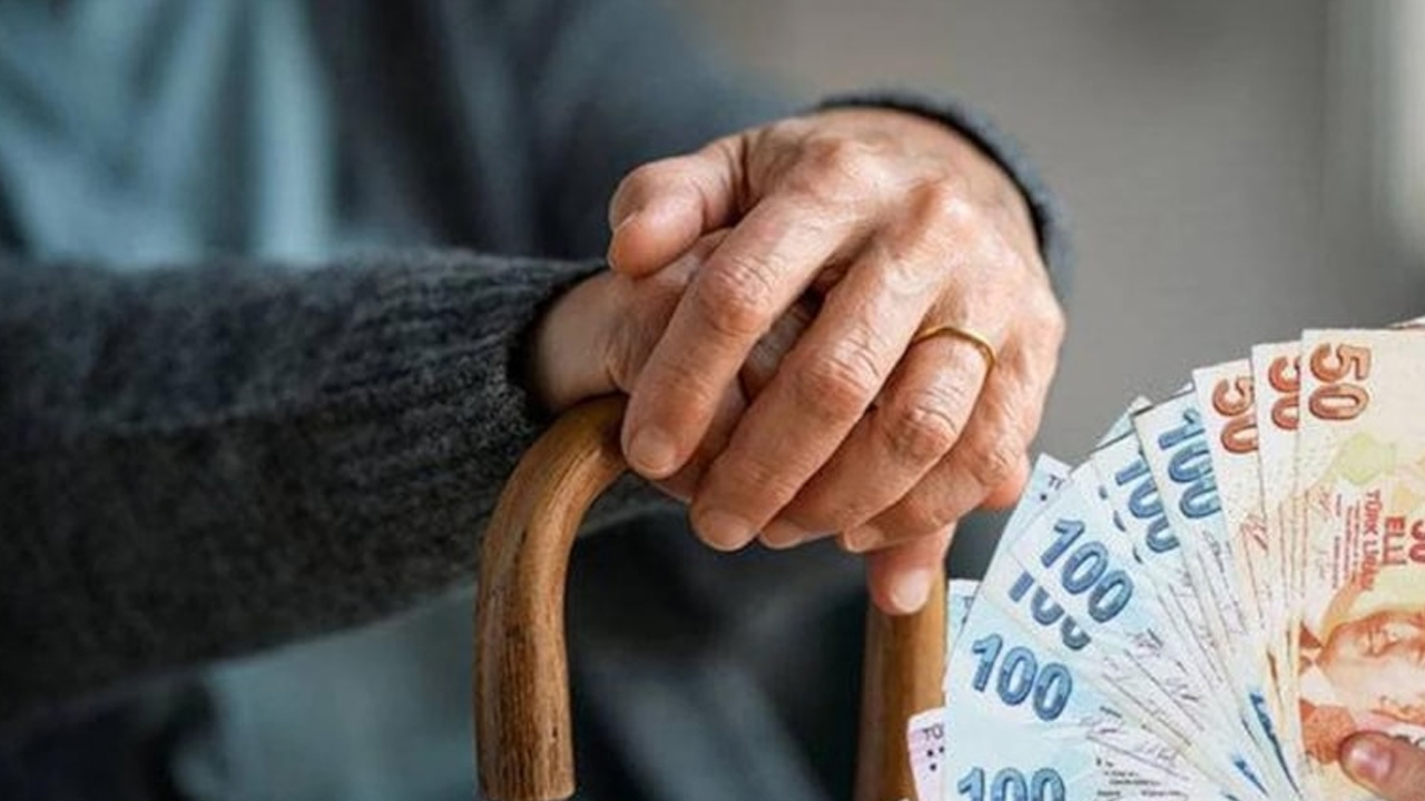 Milyonlarca emeklinin merakla beklediği Temmuz ayı maaş farkı ödemelerinde takvim